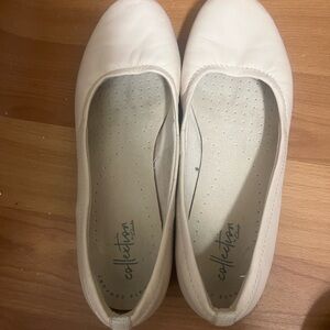 Collection B Women's Soft Beige Loafers